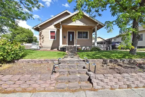 437 12th St, Clarkston, WA 99403