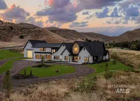 6162 N High Valley Way, Boise, ID 83714