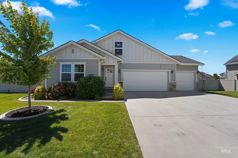 707 N Heliopolis Way, Star, ID 83669