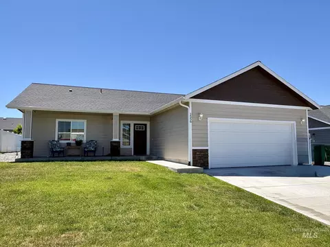 1556 Discovery Dr, Lewiston, ID 83501