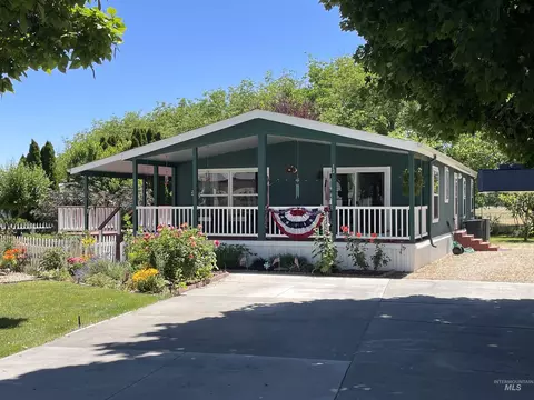 2750 Alden Rd #12, Fruitland, ID 83619