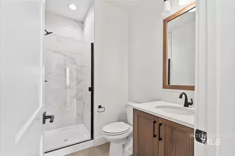 Bath - 7322 Powell Pl, Eagle, ID 83629 photo 1 of 10