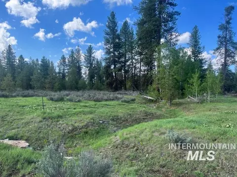 29 Fawnlilly Dr, Mccall, ID 83638