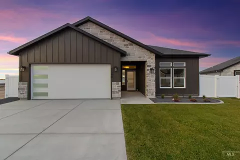 1266 Crestview Dr, Twin Falls, ID 83301