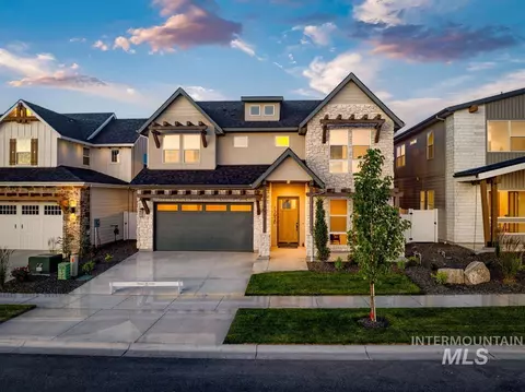 13926 N Ermine Ave, Boise, ID 83714