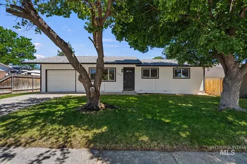 1640 N 14th E, Mountain Home, ID 83647