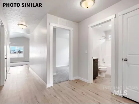 Entry Way - 1385 Solstice St, Weiser, ID 83672 photo 2 of 3