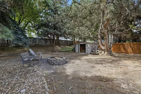 Exterior - 23157 Forest Hills Loop, Caldwell, ID 83607 photo 9 of 10