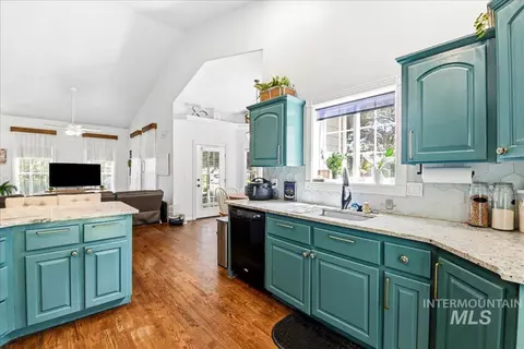 Kitchen - 23157 Forest Hills Loop, Caldwell, ID 83607 photo 3 of 3