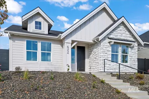 6403 N Barholm Ln, Eagle, ID 83616