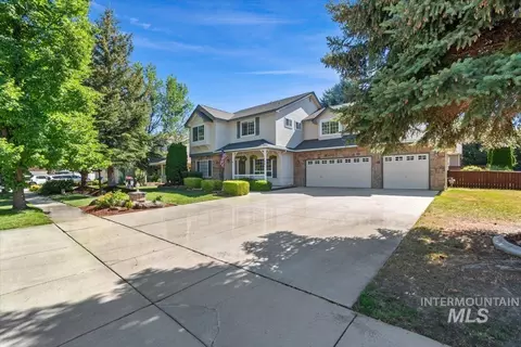 Exterior - 1684 N Lopez Way, Eagle, ID 83616 photo 5 of 7