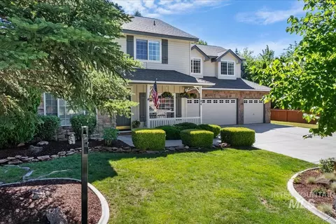 Exterior - 1684 N Lopez Way, Eagle, ID 83616 photo 4 of 7
