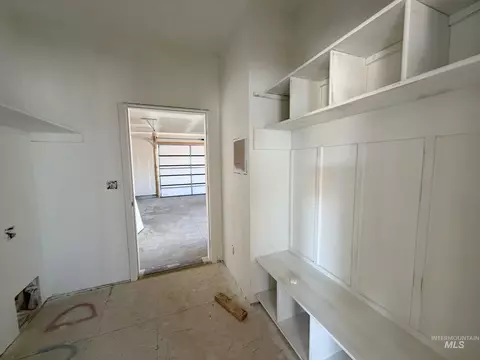 Entry Way - 160 W 100 N, Jerome, ID 83338 photo 1 of 2