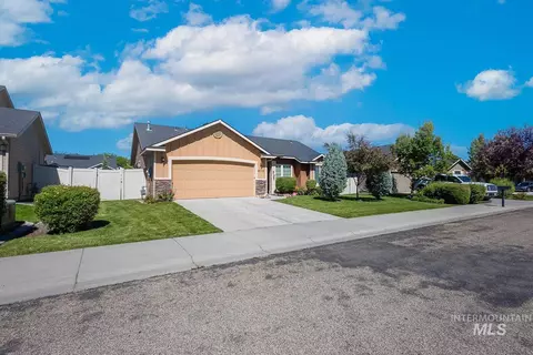 2117 N Sepia Ave, Kuna, ID 83634