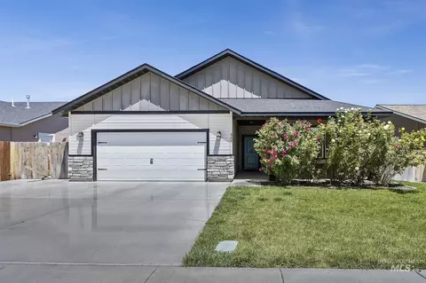 387 Feather Ave, Twin Falls, ID 83301