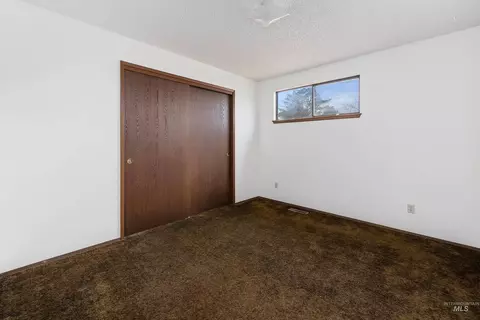Bedroom - 786 Meadows Dr, Twin Falls, ID 83301 photo 2 of 2