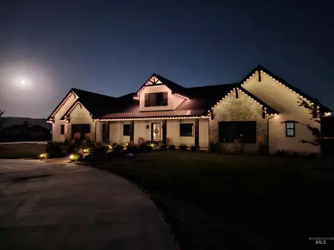 3115 4 Bits Ln, Emmett, ID 83617