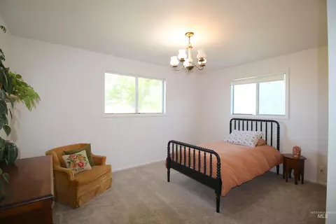Bedroom - 16067 S 10th Ave, Caldwell, ID 83607 photo 2 of 5