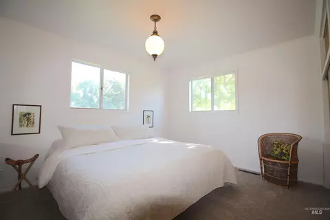 Bedroom - 16067 S 10th Ave, Caldwell, ID 83607 photo 1 of 5