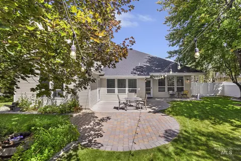 Exterior - 663 Cento Ct, Twin Falls, ID 83301 photo 10 of 12
