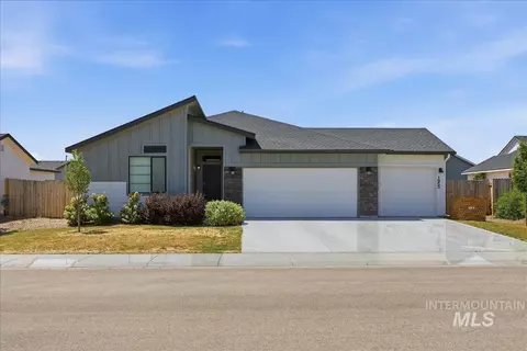 1955 SW Cooper Ave, Mountain Home, ID 83647