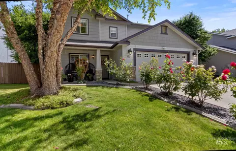 155 E Moskee St, Meridian, ID 83646