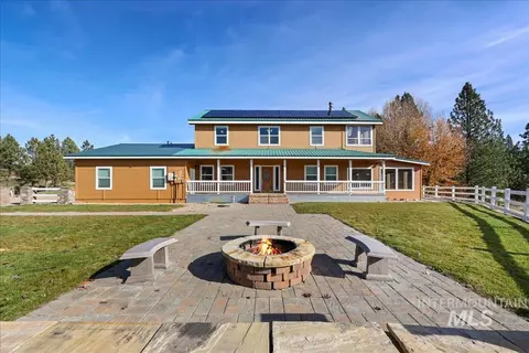 37 Valley Vista Dr, Garden Valley, ID 83622