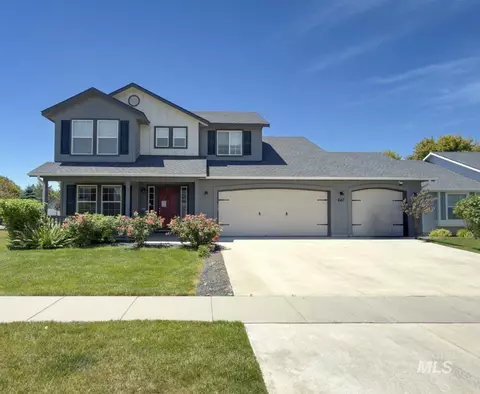 647 S Weston Creek Loop, Nampa, ID 83686