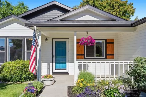 737 S Muscovy Ave, Meridian, ID 83642