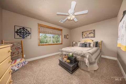 Bedroom - 1530 Ross Rd, Weiser, ID 83672 photo 2 of 3