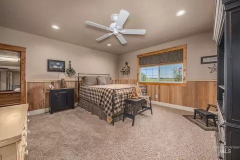 Bedroom - 1530 Ross Rd, Weiser, ID 83672 photo 3 of 3