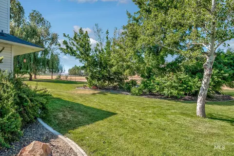 Exterior - 1530 Ross Rd, Weiser, ID 83672 photo 8 of 17