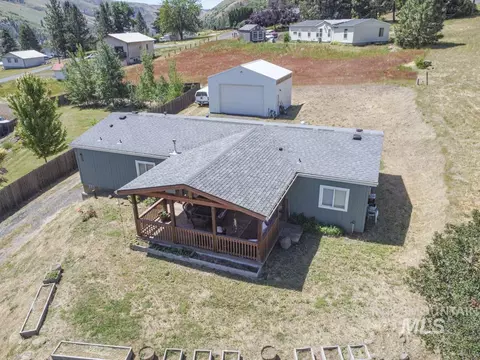 Exterior - 603 4th St, Juliaetta, ID 83535 photo 2 of 8