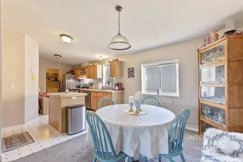 Dining - 603 4th St, Juliaetta, ID 83535 photo 2 of 3