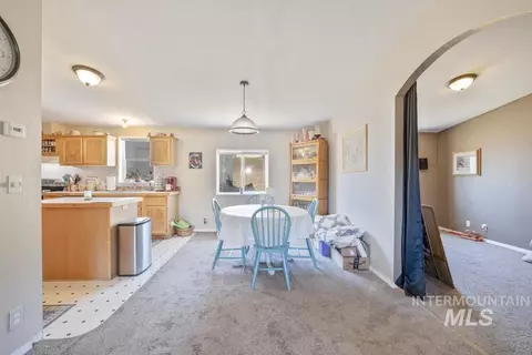 Dining - 603 4th St, Juliaetta, ID 83535 photo 1 of 3