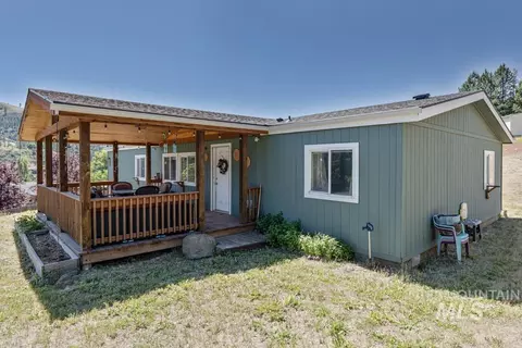 Exterior - 603 4th St, Juliaetta, ID 83535 photo 4 of 8