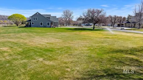 326 Clear Lake Ln, Buhl, ID 83316