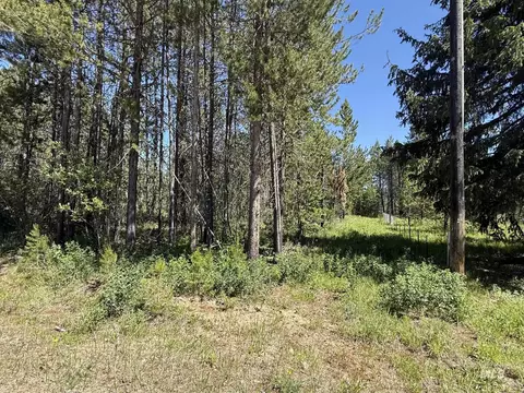 203 Angus Ln, Donnelly, ID 83615