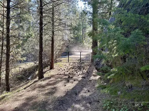 37 Stanley Dr, Cascade, ID 83611 photo 10