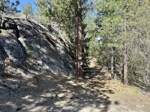 37 Stanley Dr, Cascade, ID 83611 photo 11
