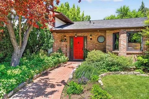 6138 W Winstead Pl, Boise, ID 83704