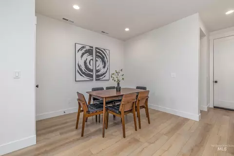 Dining - 281 S City Lights Ln, Eagle, ID 83616 photo 2 of 4