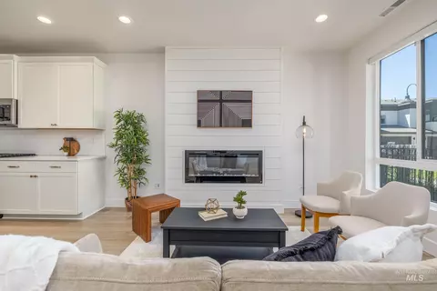 Living - 281 S City Lights Ln, Eagle, ID 83616 photo 1 of 3