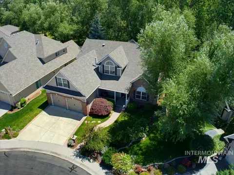 View/Area - 1948 S Riverford Pl, Eagle, ID 83616 photo 1 of 3