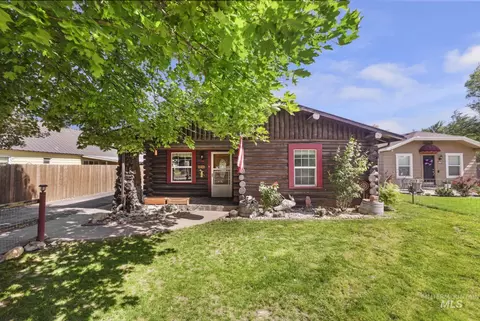 1351 5th Ave E, Twin Falls, ID 83301