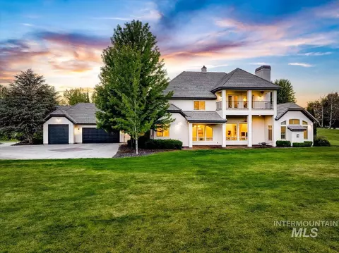 Exterior - 7002 W Avignon Ln, Eagle, ID 83616 photo 1 of 8