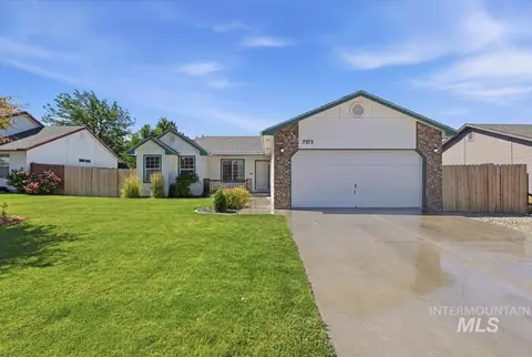 7373 Edgebrook Dr, Nampa, ID 83687