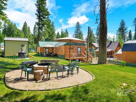 Exterior - 497 Micki Rd, Cascade, ID 83611 photo 4 of 8