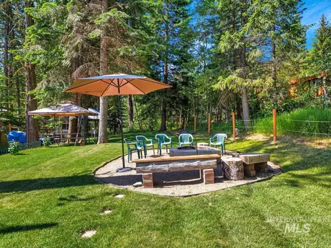 Exterior - 497 Micki Rd, Cascade, ID 83611 photo 5 of 8