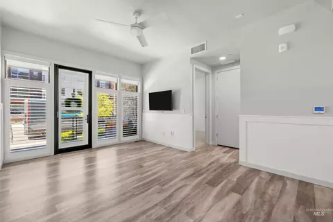 Living - 3850 E Haystack St #108, Boise, ID 83716 photo 1 of 3